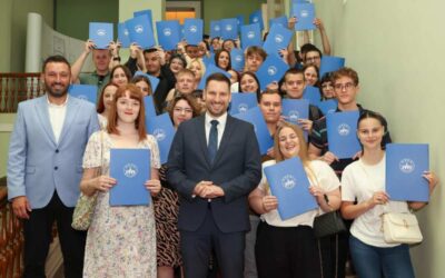 50 najboljih maturanata Grad Osijek nagradio plaćenim vozačkim ispitom