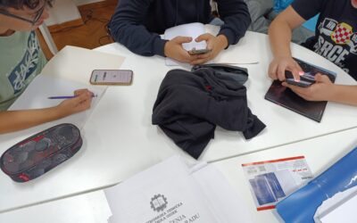 Od police do seminarskog rada: istraživanje u školskoj knjižnici